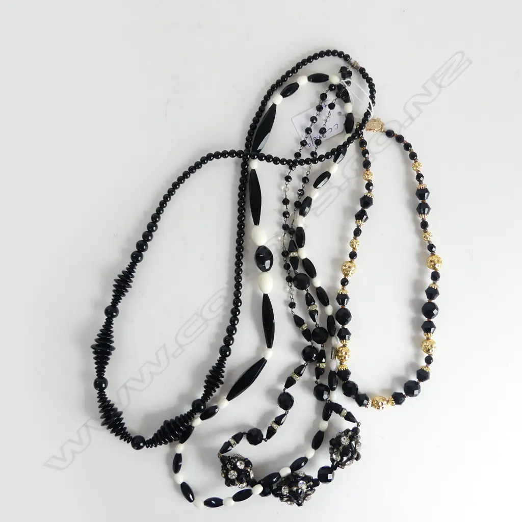 4 BLACK COSTUME NECKLACES Image 1++