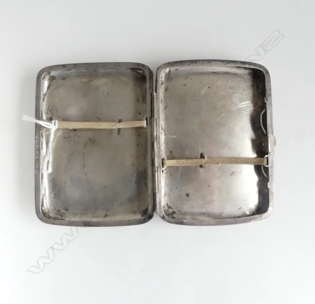 JAPANESE SILVER? CIGARETTE CASE w. DRAGON DECORATION 85x60mm no marks Image 1++