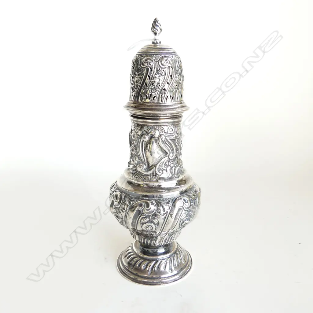 S/SILVER SUGAR CASTER 179GMS Image 1++