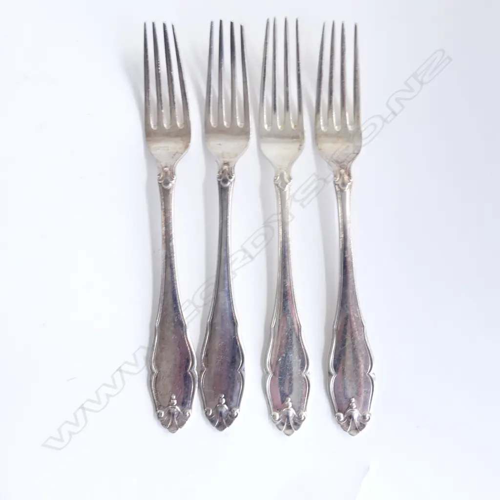 4 DANISH SILVER DESSERT FORKS 157GMS Image 1++
