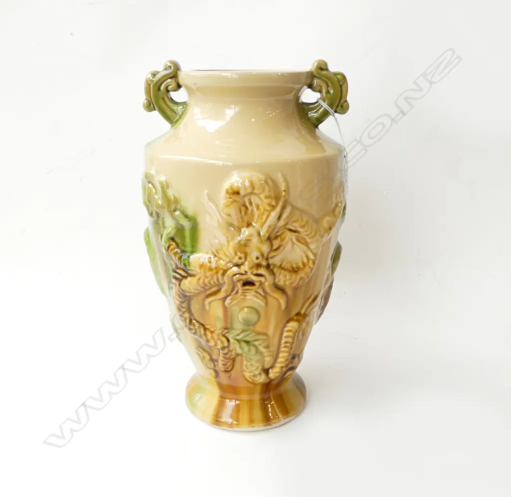 GLAZED ORIENTAL VASE w. DRAGON DESIGN H.310mm Image 1++