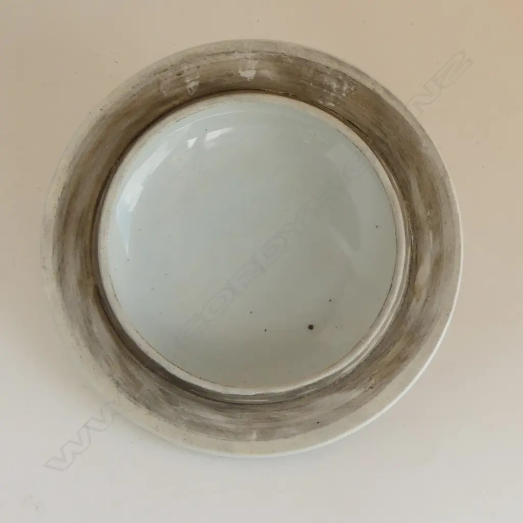 Chinese Porcelain Alum-Painted Taishi Shaobao Pot with lid Image 1++