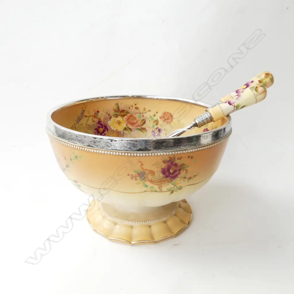 CARLTON WARE PEDASTAL BOWL W. SERVERS; Dia.240mm Image 1++