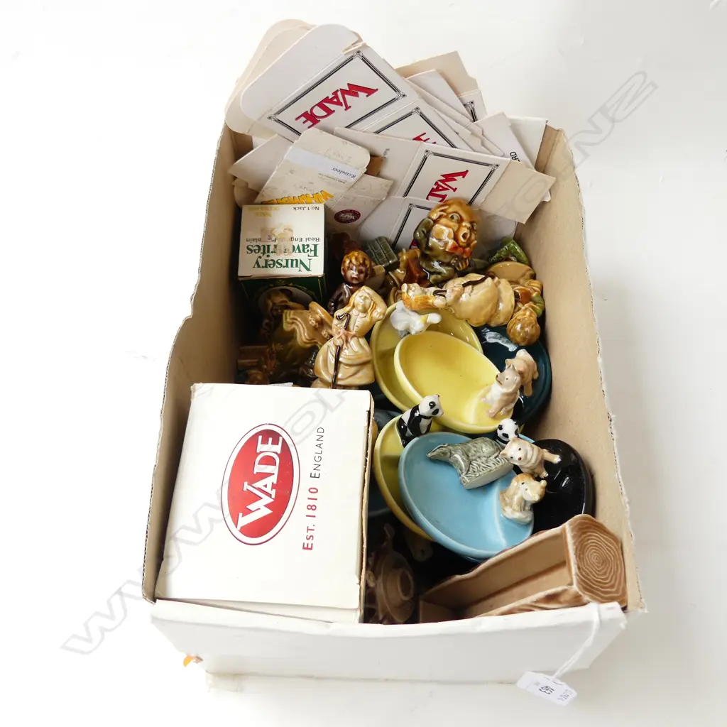 COLLECTION WADE WHIMSEYS ORNAMENTS 40PCES & ASST. BOXES Image 1++