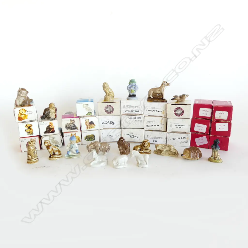 COLLECTION WADE WHIMSEYS ORNAMENTS 40PCES Image 1++