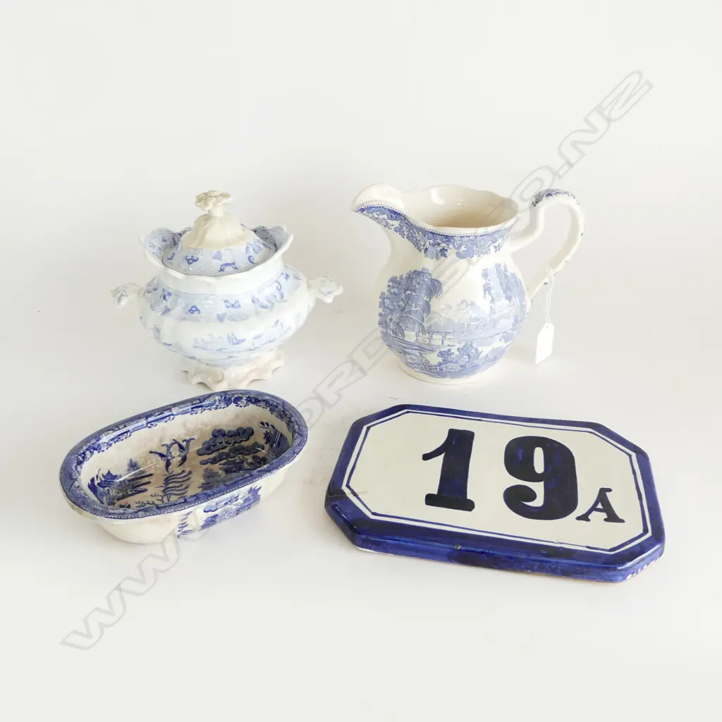 4 PCES; SPODE JUG, WILLOW SOAP DISH, 19thC LIDDED SUGAR BOWL, 19a ADDRESS PLAQUE 150x210mm Image 1++