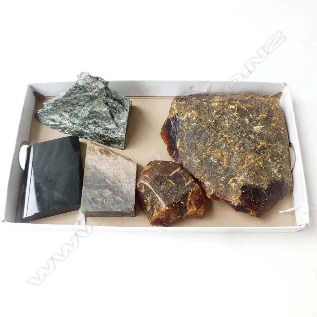 3 PCS NZ GREENSTONE & 2 KAURI GUM NUGGETS L140MM LARGEST Image 1++