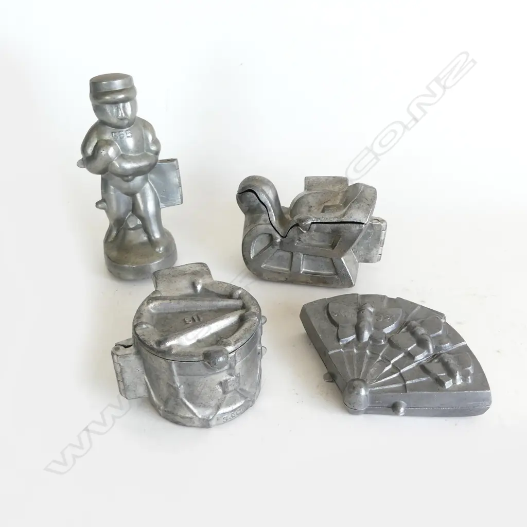 4 VINTAGE PEWTER ICE CREAM MOULDS; DRUM, BASEBALL PLAYER,FAN w BUTTERFLYS & SLEIGH Image 1++