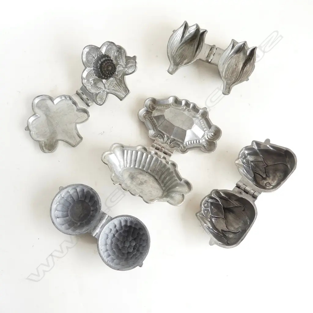 5 VINTAGE PEWTER ICE CREAM MOULDS; TULIP, ARTICHOKE, PIE SHELL, THISTLE & BASKET of BERRIES Image 1++