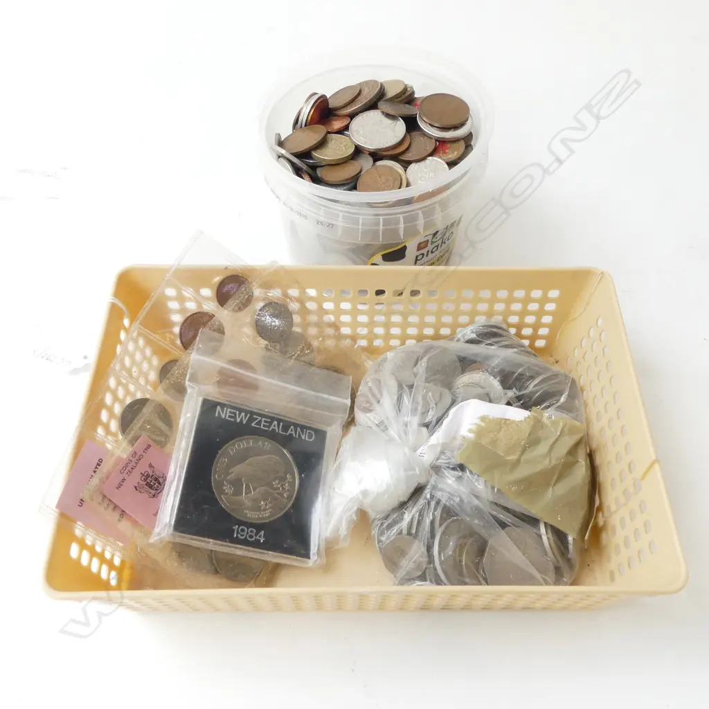 ASST. WORLD COINS Image 1++
