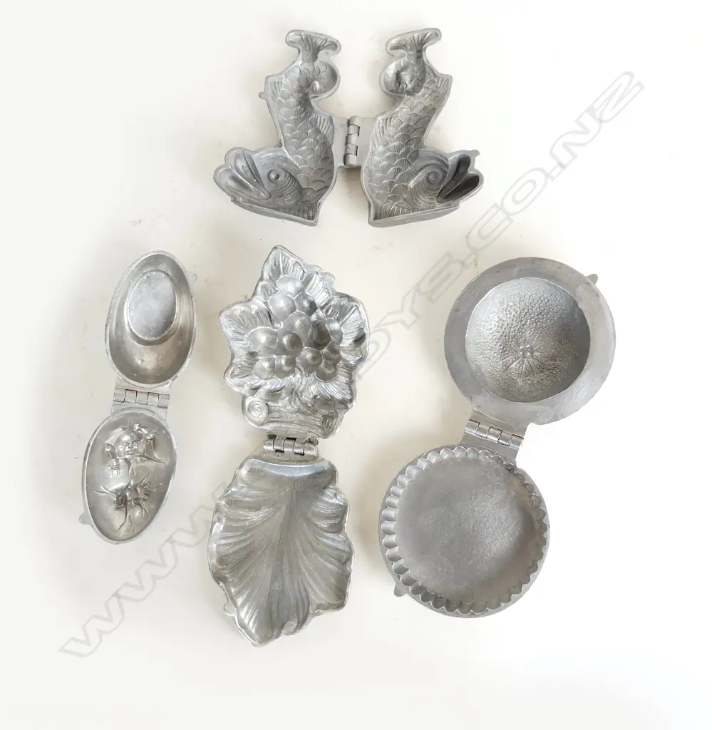 4 VINTAGE PEWTER ICE CREAM MOULDS; DOLPHIN, GRAPES, TART CASE & BABY IN EGG Image 1++