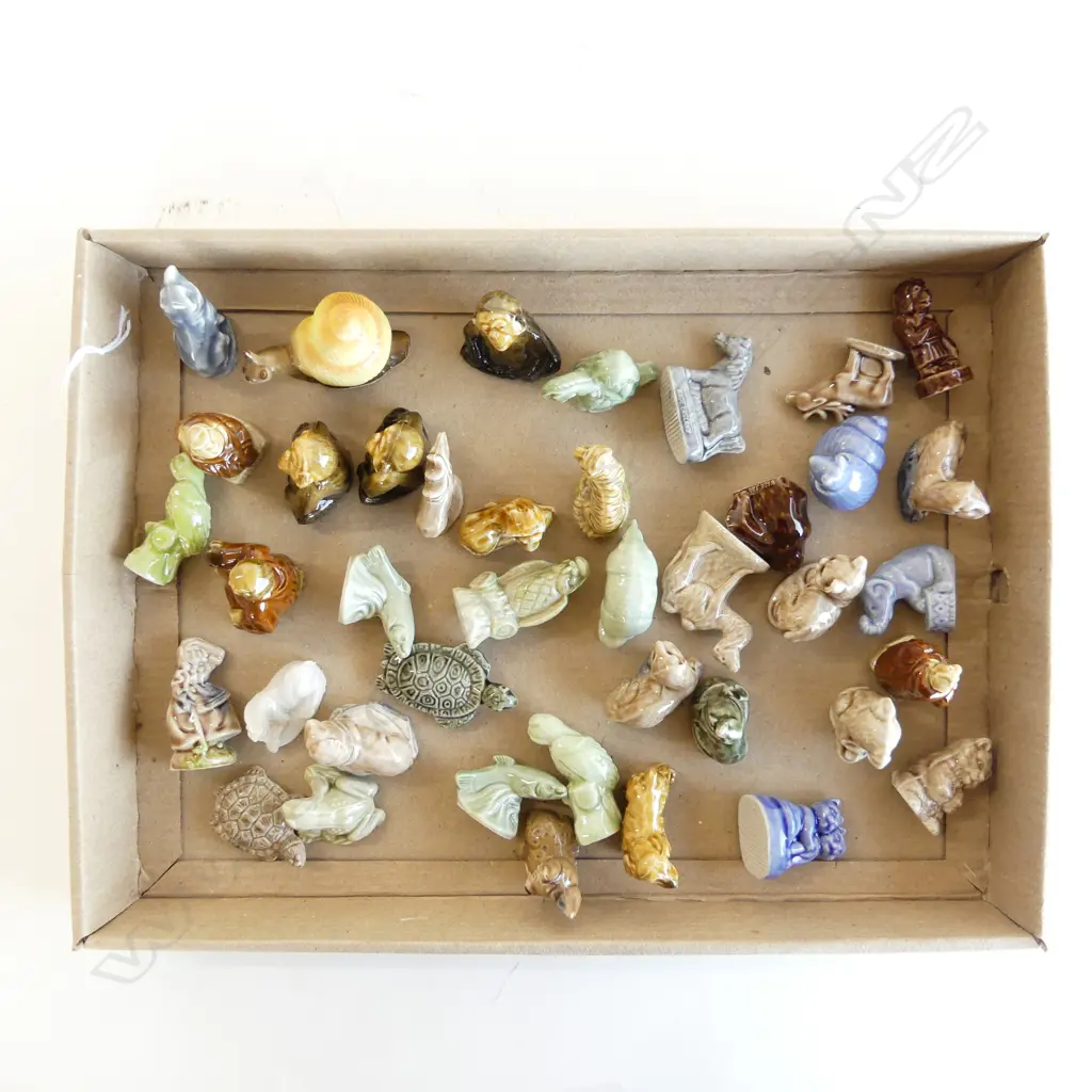 COLLECTION WADE WHIMSEYS ORNAMENTS 40PCES Image 1++
