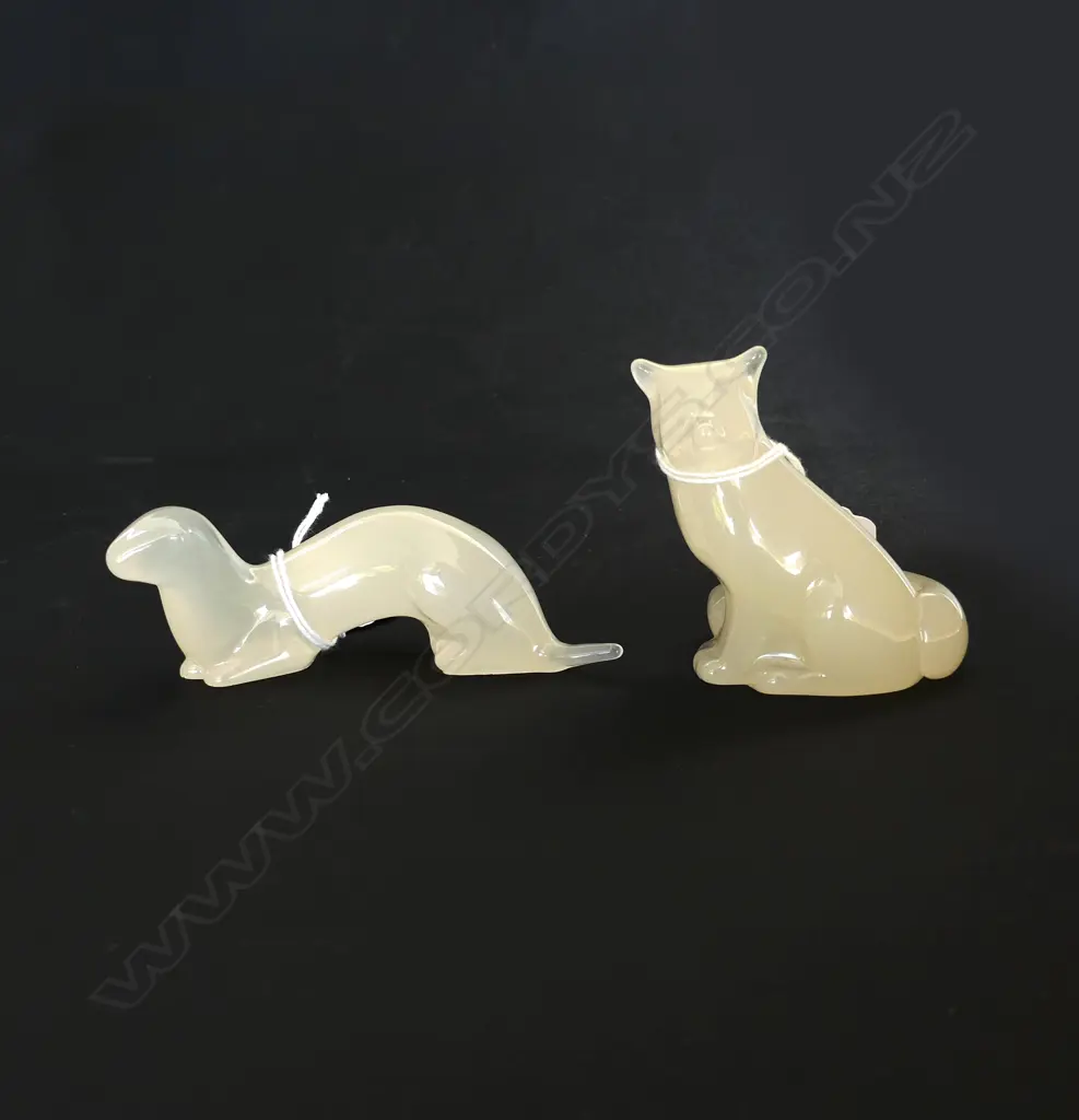 NORWEGIAN HADELAND GLASS OTTER & FOX L100MM Image 1++