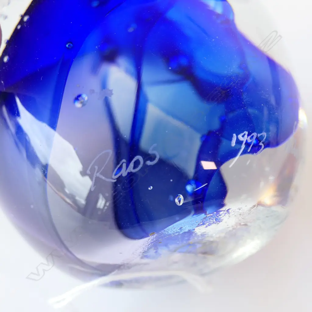 PETER RAOS PAPERWEIGHT, 1993 H.85mm Image 1++