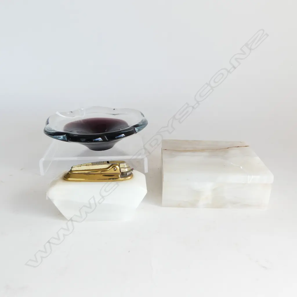 3 PCS; MARBLE DESK LIGHTER & HINGED BOX & GLASS FLOWER SHAPED DISH Image 1++