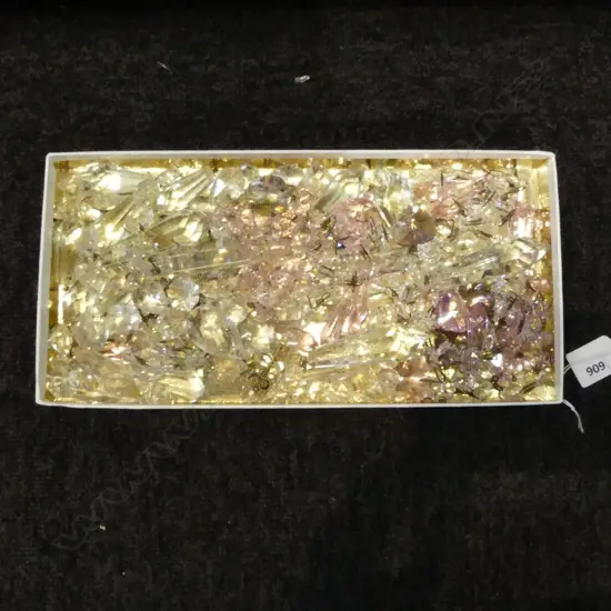 CHANDELIER CRYSTALS