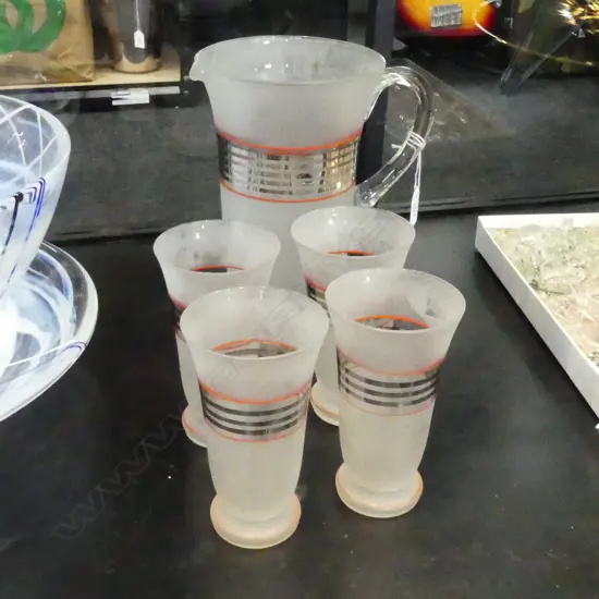 5 PCE VINTAGE DRINKS SET; JUG H.230mm & 4 GLASSES