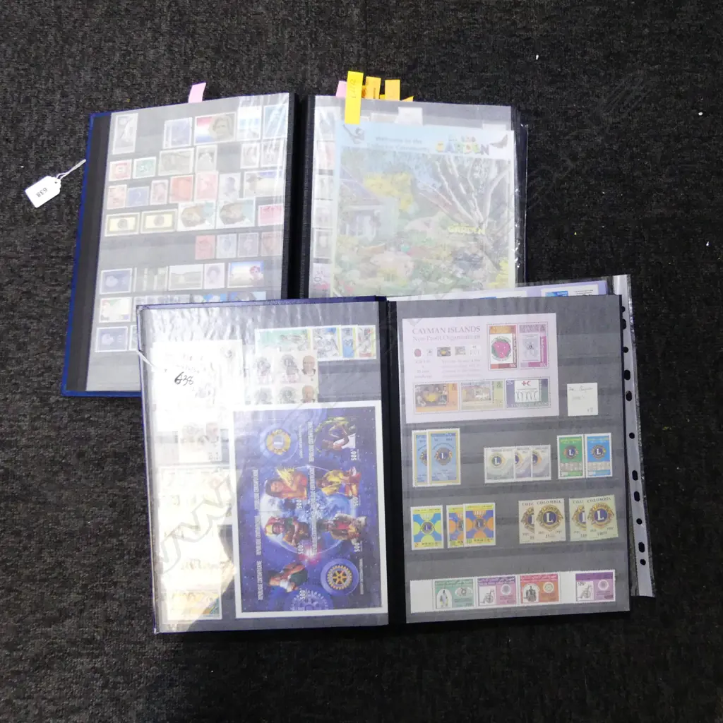 2 WORLD STAMP ALBUMS Image 1++