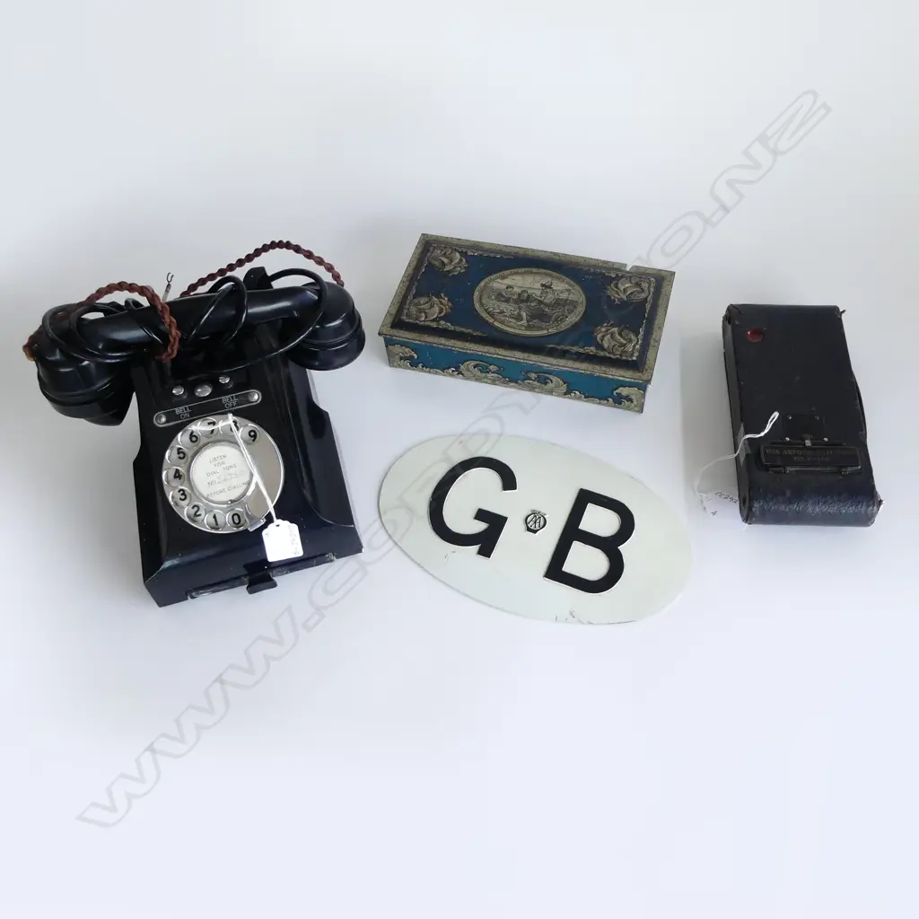 4 ITEMS; VINTAGE BLACK TELEPHONE, EASTMAN KODAK No. 2-A FOLDING AUTOGRAPHIC CAMERA, 'GB' AA METAL SIGN & A METAL TIN Image 1++