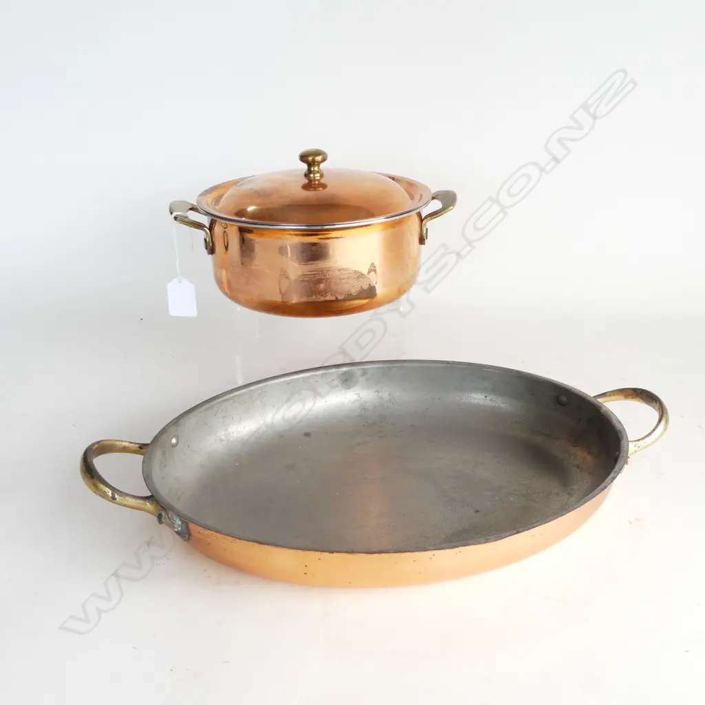 SET 2 VINTAGE COPPER POTS Image 1++
