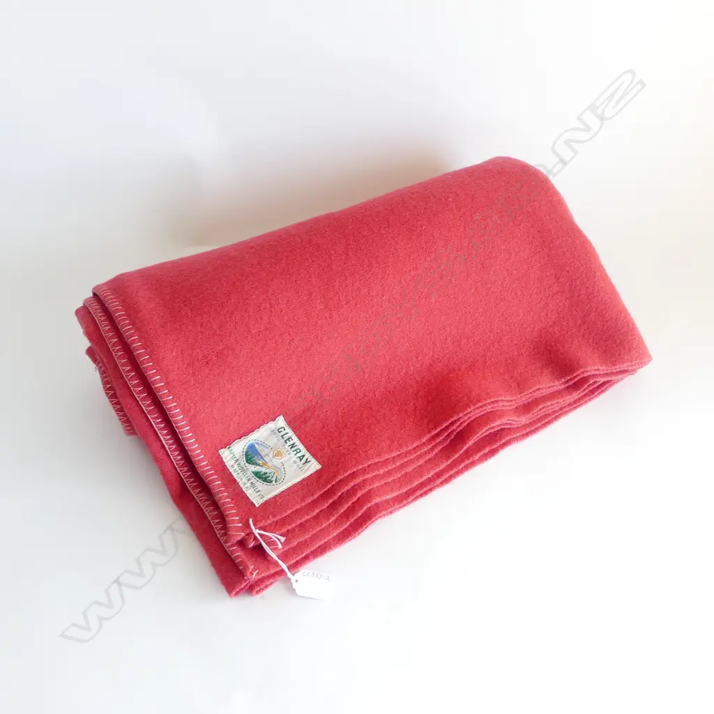 GLENRAY PURE WOOL BLANKET NAPIER WOOLLEN MILLS  (with label) Image 1++
