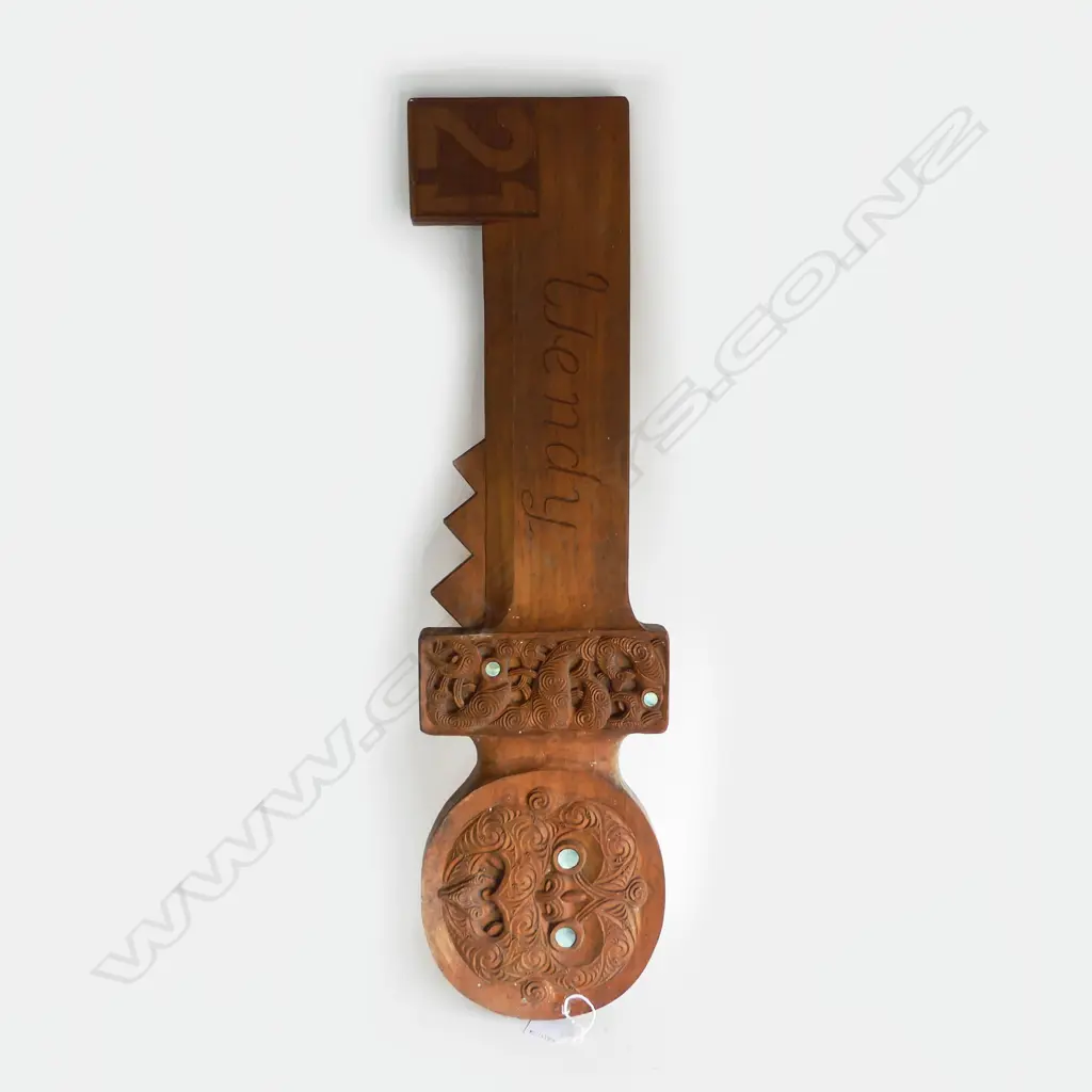 VINTAGE  CARVED MAORI KAURI 21ST KEY L820MM Image 1++