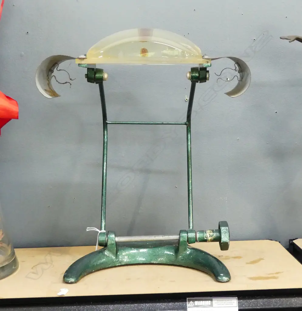 VINTAGE MAGNIFYING LENS ON STAND H.470mm Image 1++