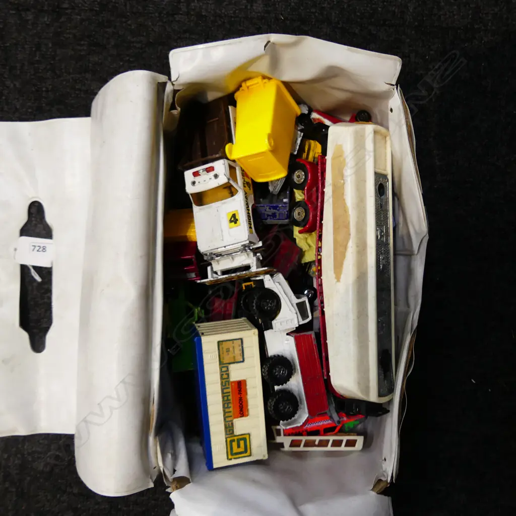 PART BOXED ASST DIECAST AUTOMOBILES Image 1++