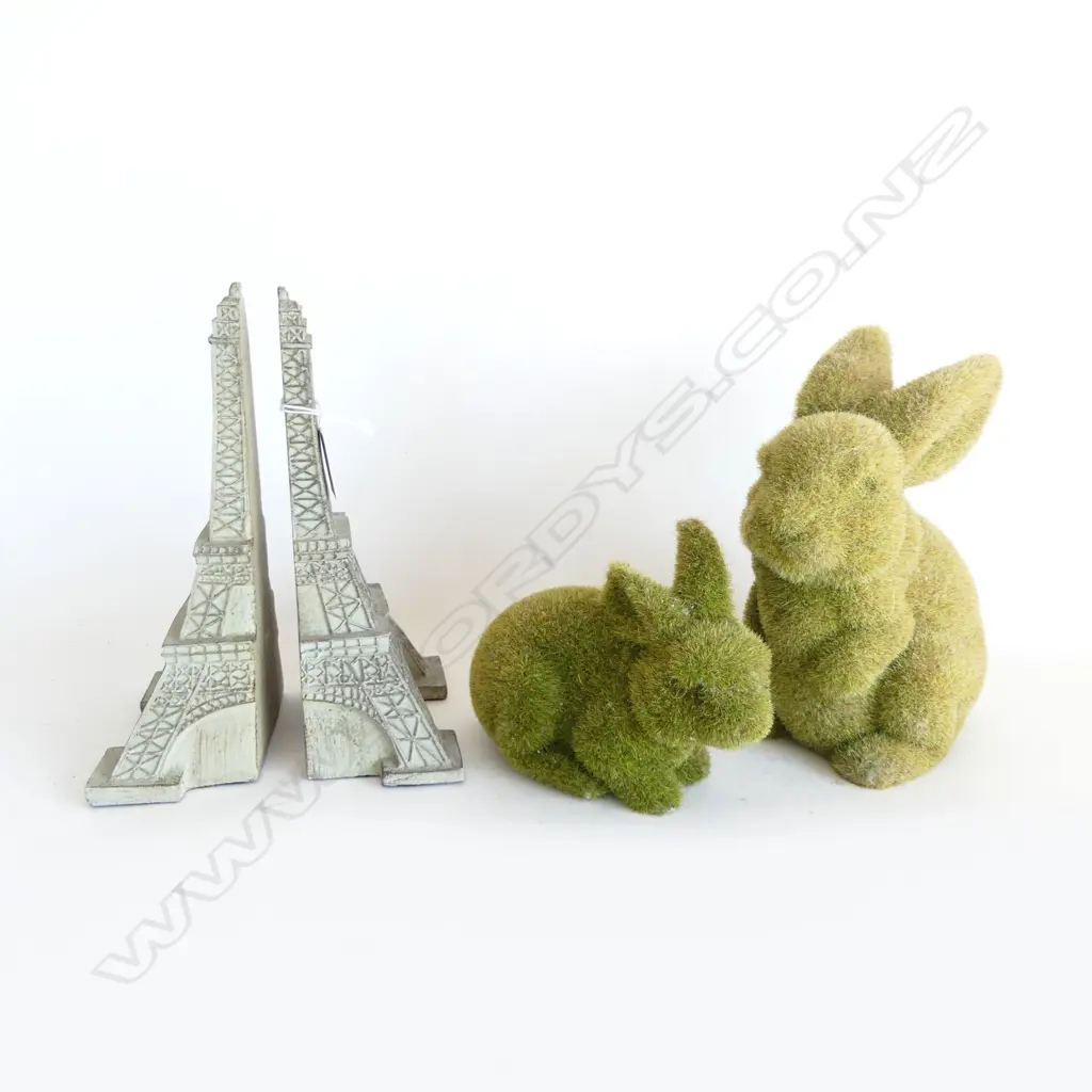 2 GREEN FLUFFY BUNNY RABBITS H.200mm + PR RESIN EIFFEL TOWER BOOKENDS H.220mm Image 1++
