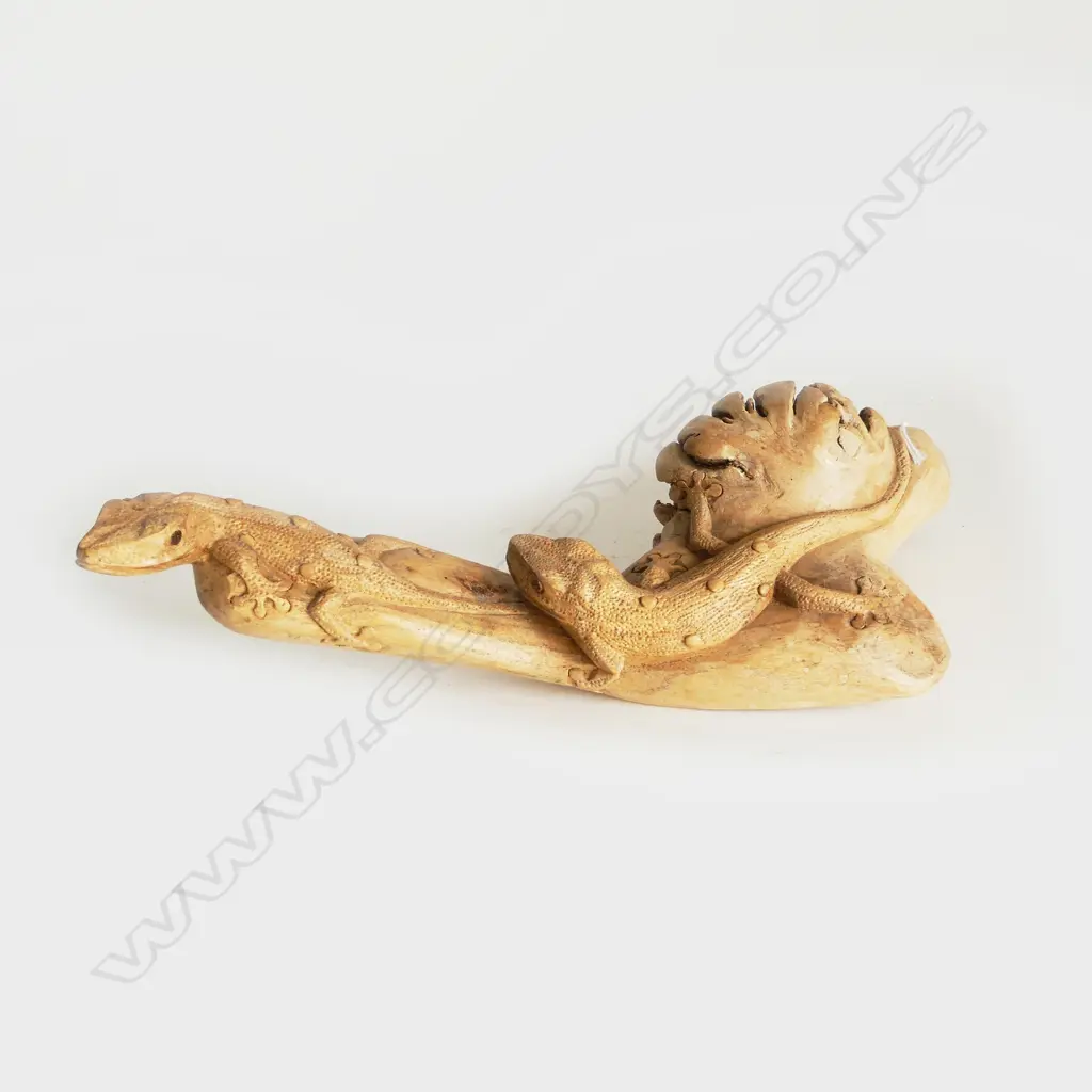 CARVED DACTYLANTHUS 'WOOD ROSE' w. 2 LIZARDS L.340mm Image 1++