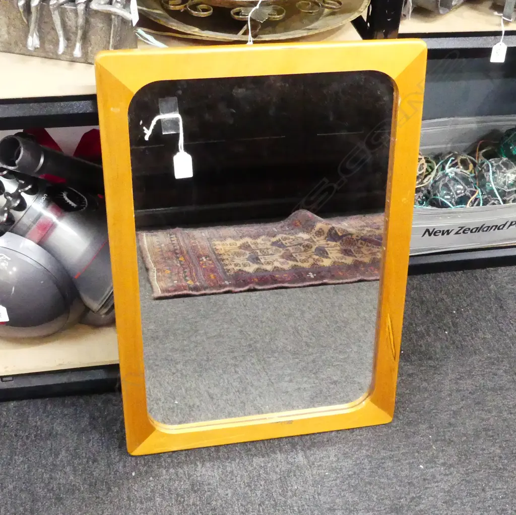 RETRO MIRROR, WOODEN FRAME 460x665mm Image 1++