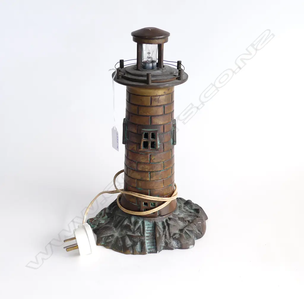 HEAVY METAL LIGHTHOUSE LAMP; H.310mm Image 1++