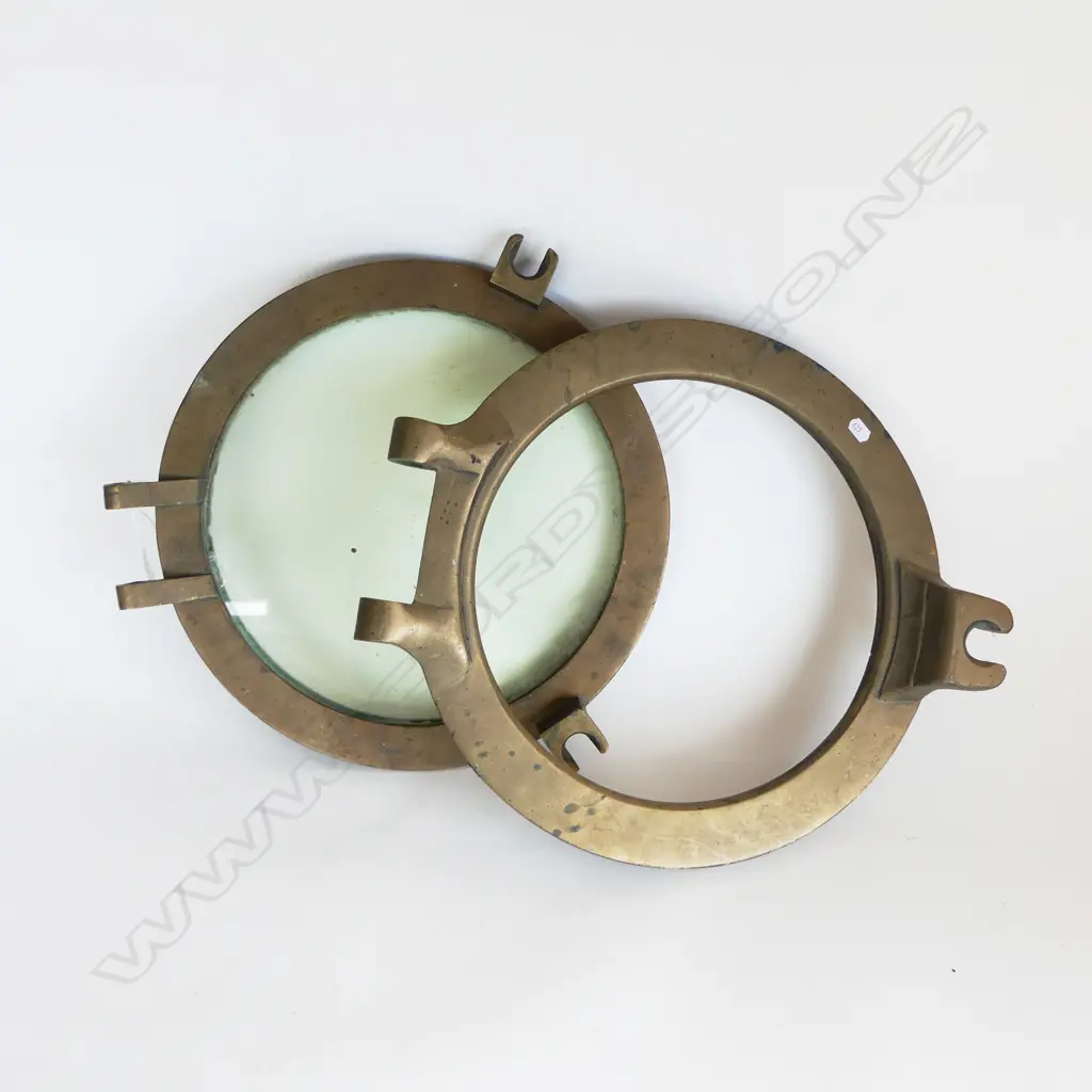 BRASS PORTHOLE HATCH, PORTHOLE without glass; Dia.365mm Image 1++