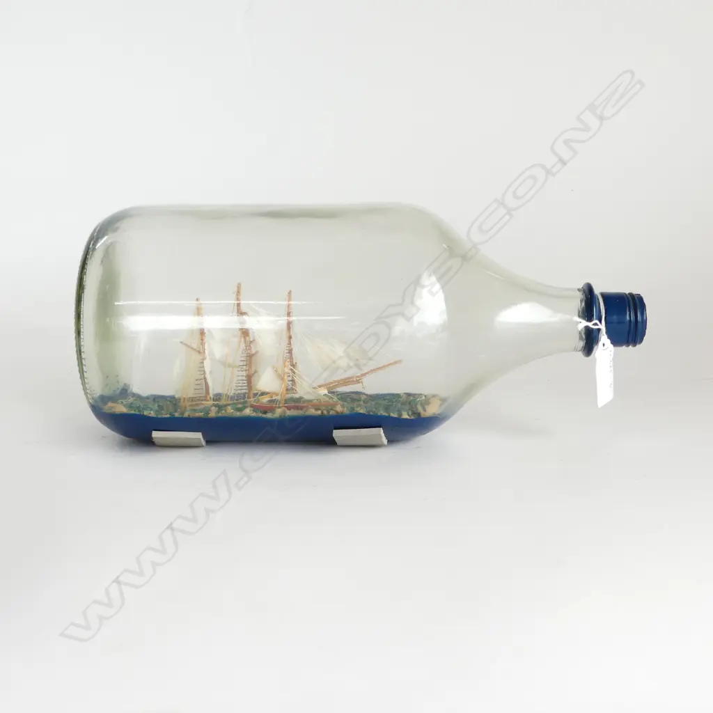 VINTAGE SHIP & SLOOP IN BOTTLE; L.290mm Image 1++