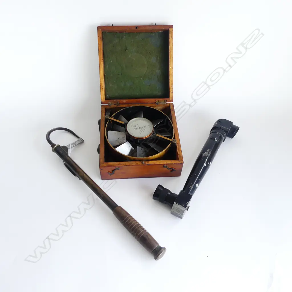 WOODEN BOXED 'CASELLA LONDON' AIR-METER, PERISCOPE, EARLY 20thC GAFF L.390mm Image 1++