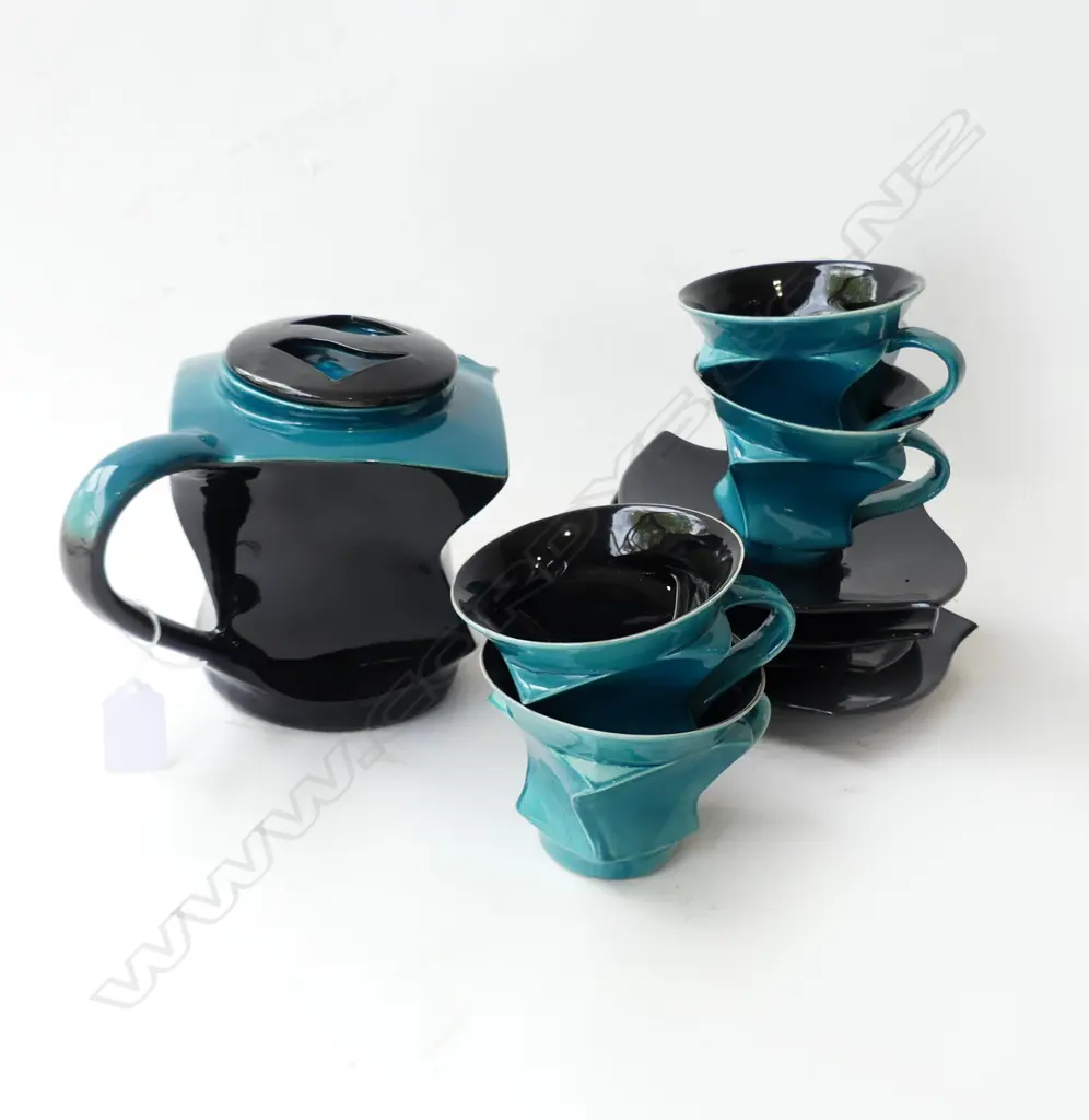 BOB STEINER TEAPOT & 4 C/S Image 1++