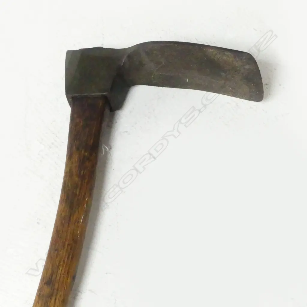 OLD LONG HANDLED ADZE METAL HEAD LONG WOOD SHAFT W MAORI CARVED BAND L.830mm to shave wood into beams Image 1++