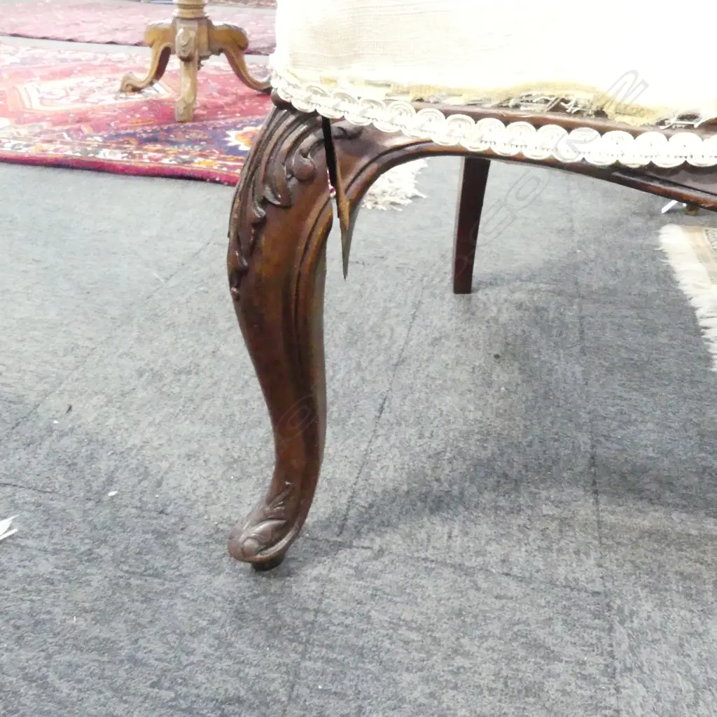 PR VICTORIAN ARMCHAIRS, 1 LEG AF Image 1++