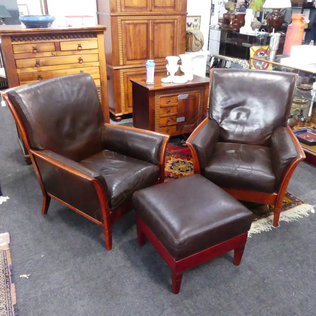 PR ITALIAN 'ELLE SALOTTI' LEATHER CHAIRS & OTTOMAN Image 1++