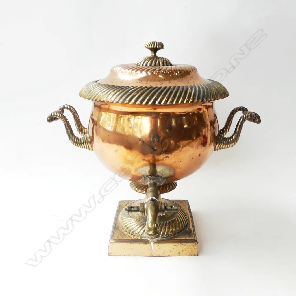 BRASS SAMOVAR; Losses to tap, H.380mm Image 1++