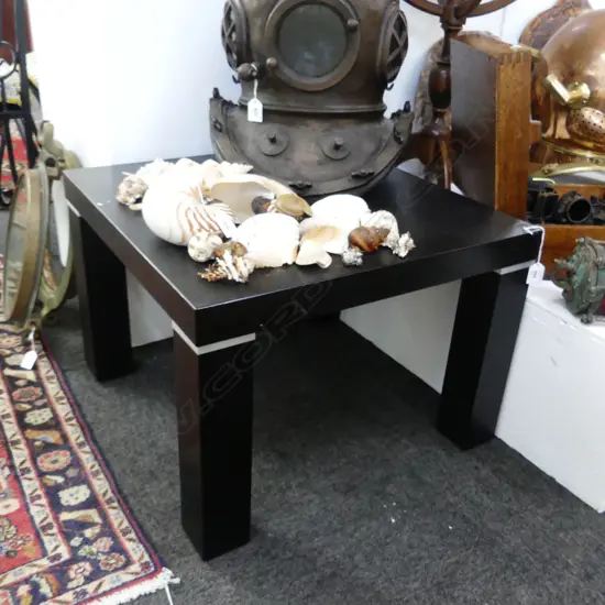 MODERN SIDE TABLE 580x580x410mm