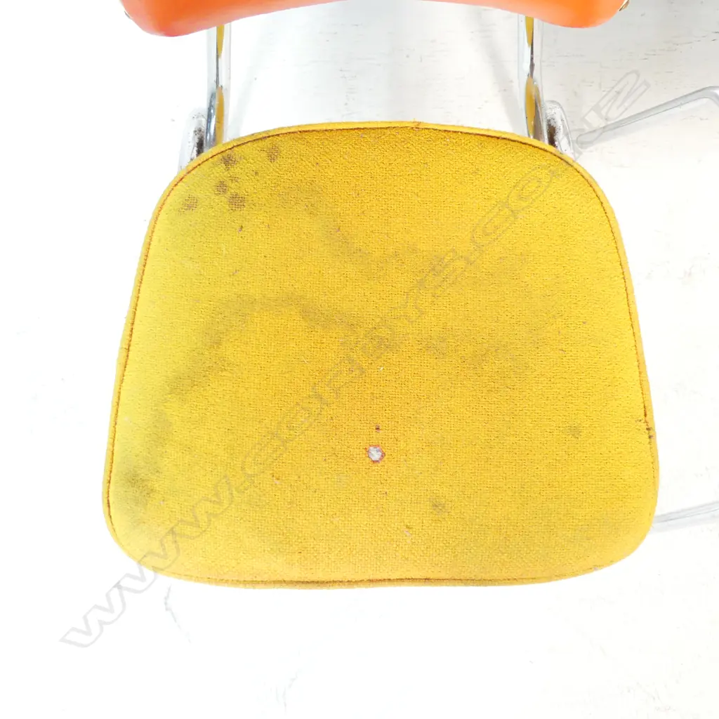 PR RETRO DINING CHAIRS + BAR STOOL Image 1++
