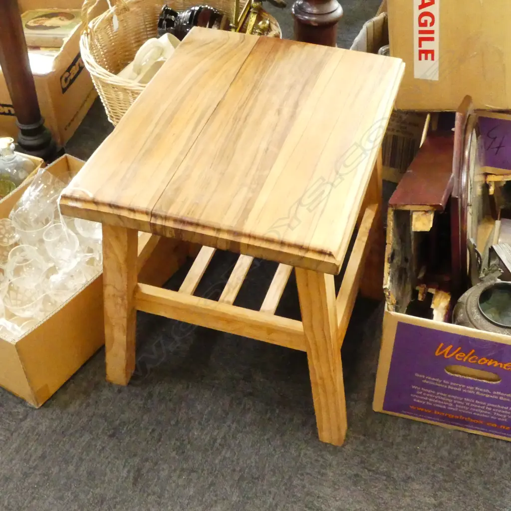 WOODEN SIDE TABLE 505x395x520mm Image 1++