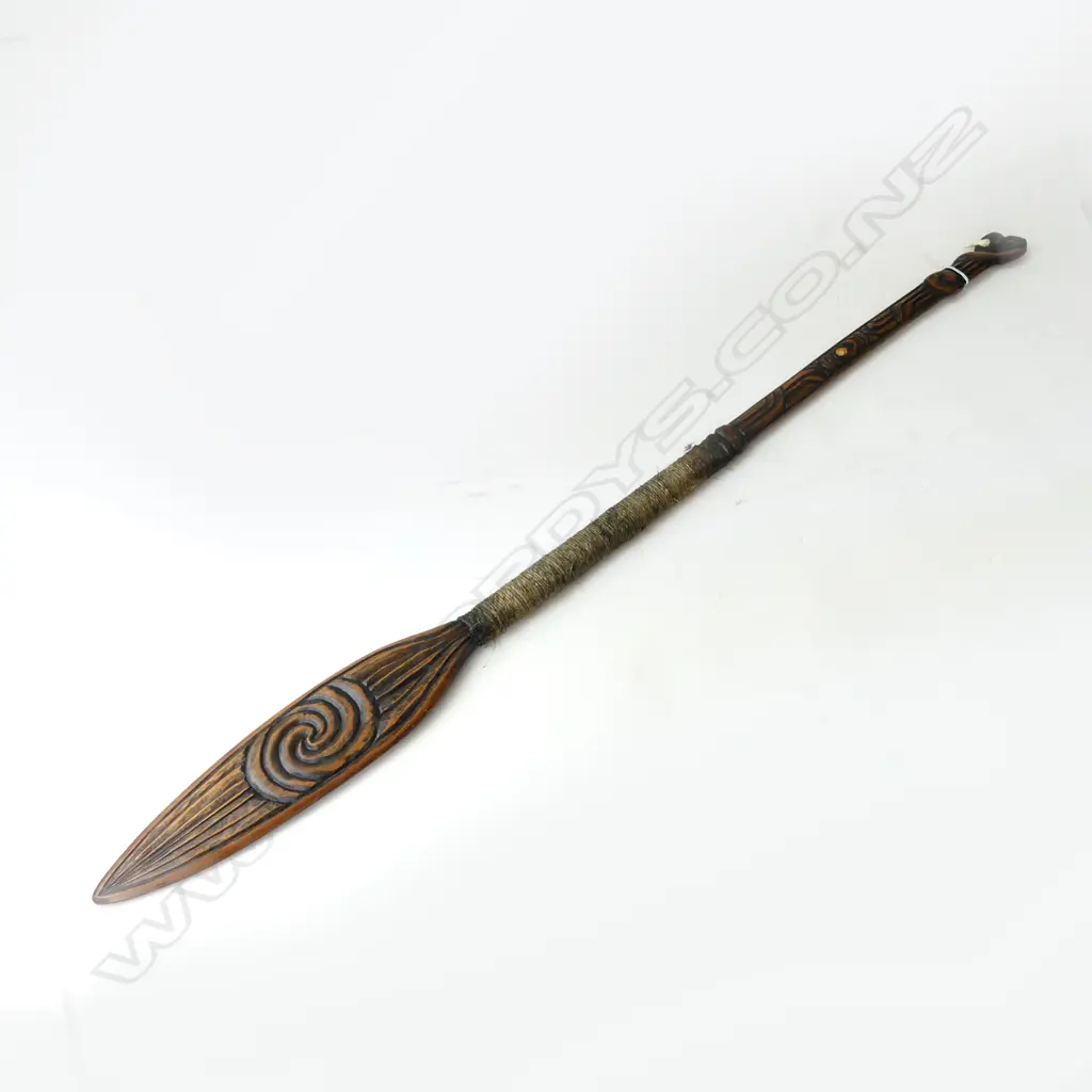 A CARVED DECORATIVE HOE (PADDLE) H.1110mm Image 1++
