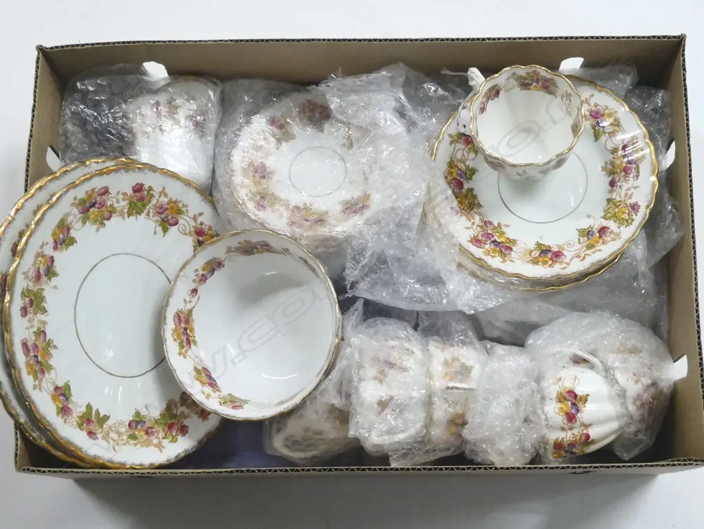 ANTIQUE TEA SET Image 1++