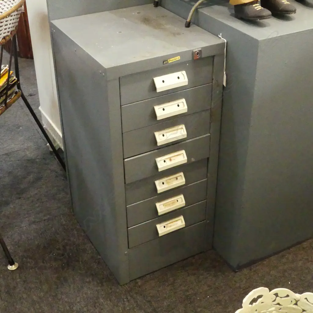 FILING CABINET 335x380x710mm Image 1++