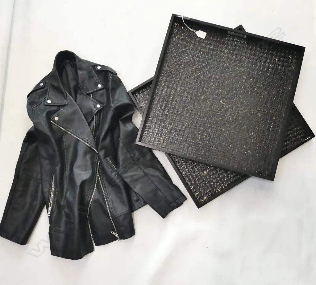 2 BLACK LATTICE TRAYS 500x500x40mm & GLASSONS JACKET L. Image 1++