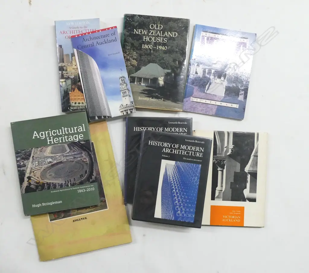 BOOKS; ARCHITECTURE INTEREST Image 1++