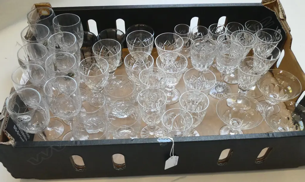 ASST. CRYSTAL DRINKING GLASSES APPROX. 46 PIECES Image 1++