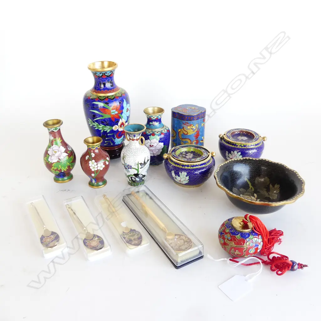14 PCES CLOISONNE; 5 VASES H.175mm etc Image 1++